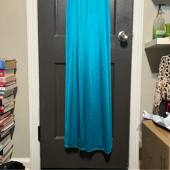 Vanity Fair Maxi Dress - Picture 3 of 7